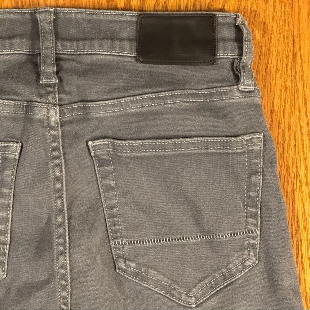 Stonefield Gray Distressed Women's Jeans 27x27